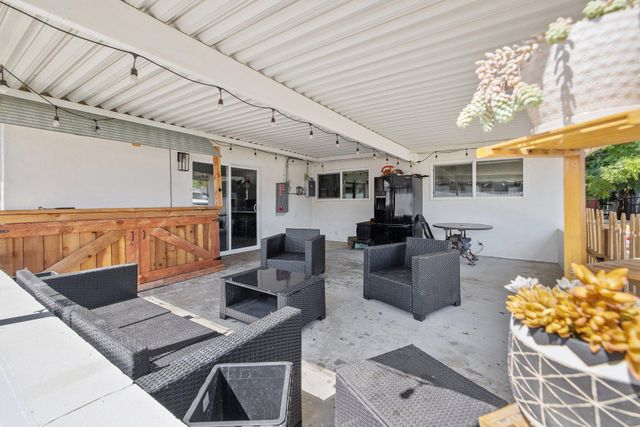 3746 W Cambridge Avenue, Visalia, CA 93277