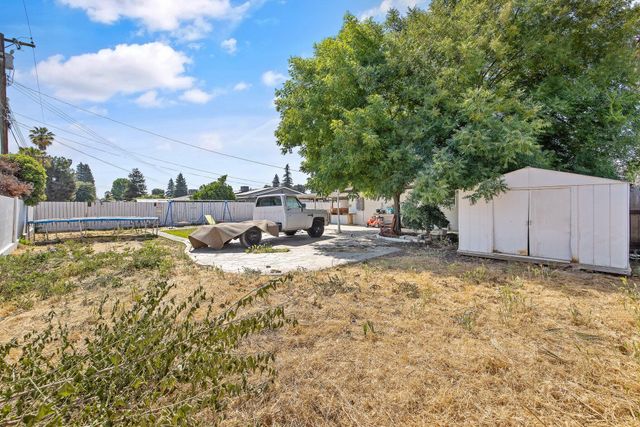 3746 W Cambridge Avenue, Visalia, CA 93277