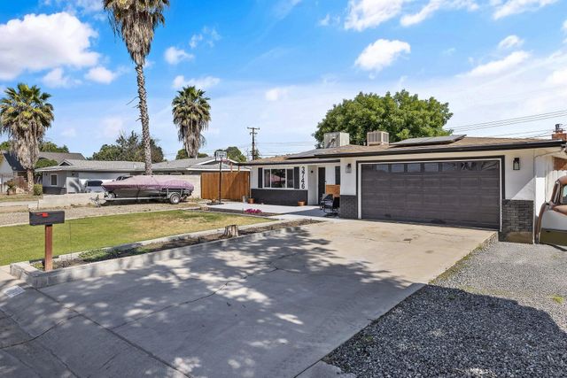 3746 W Cambridge Avenue, Visalia, CA 93277