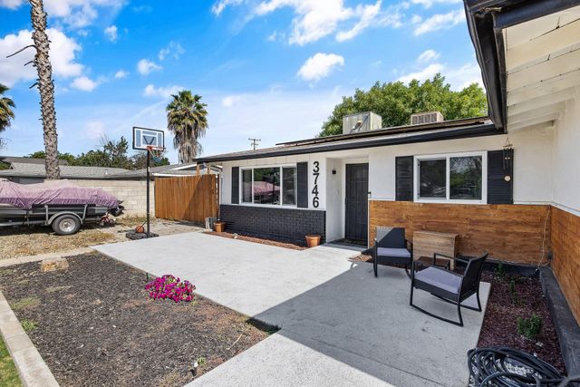 3746 W Cambridge Avenue, Visalia, CA 93277
