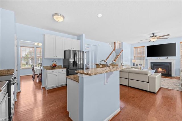 941 Painted Lady PL, Chesapeake, VA 23323