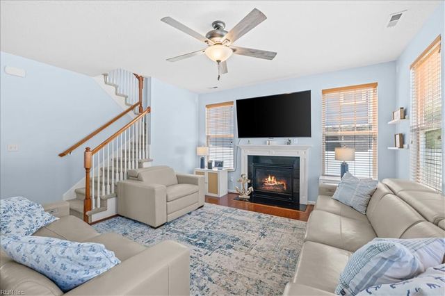 941 Painted Lady PL, Chesapeake, VA 23323