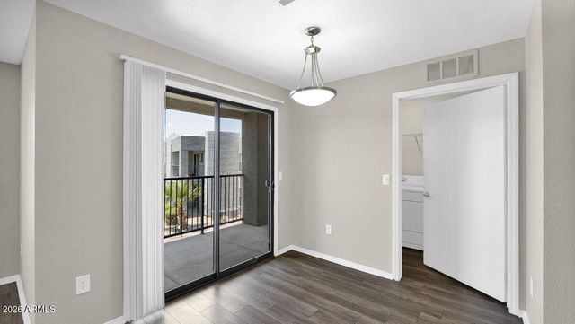 5611 S 32nd Street 3, Phoenix, AZ 85040