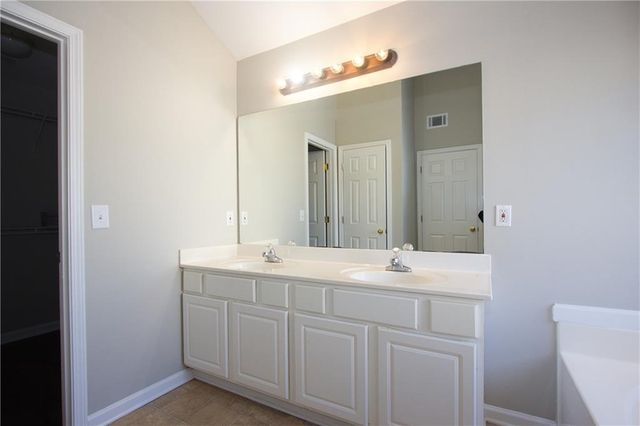 585 Chapel Walk Lane, Lawrenceville, GA 30045