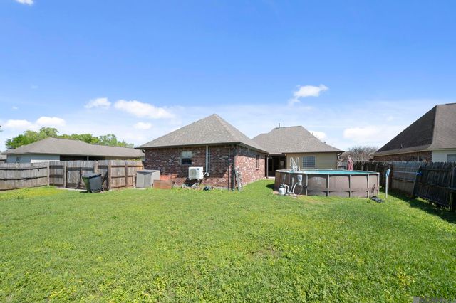14082 West Creek Dr, Gonzales, LA 70737