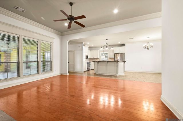 14082 West Creek Dr, Gonzales, LA 70737