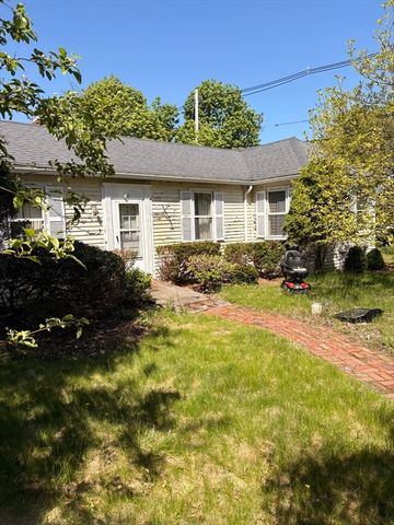 1 Prides Park Ave, Beverly, MA 01915