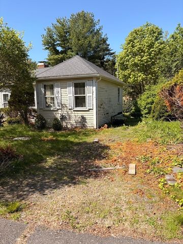 1 Prides Park Ave, Beverly, MA 01915