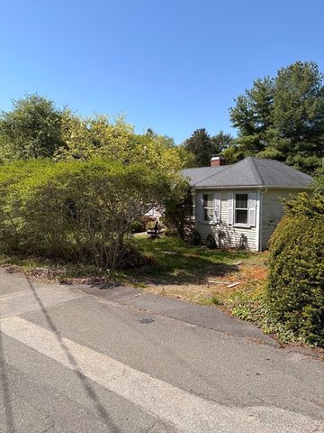 1 Prides Park Ave, Beverly, MA 01915