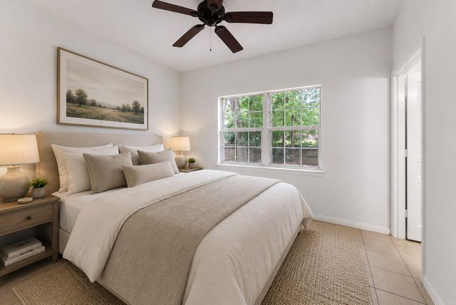 92 Tupelo Lane, Conroe, TX 77304