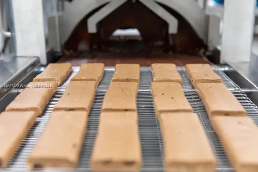 0 N NA, Hallandale Beach, FL 33009