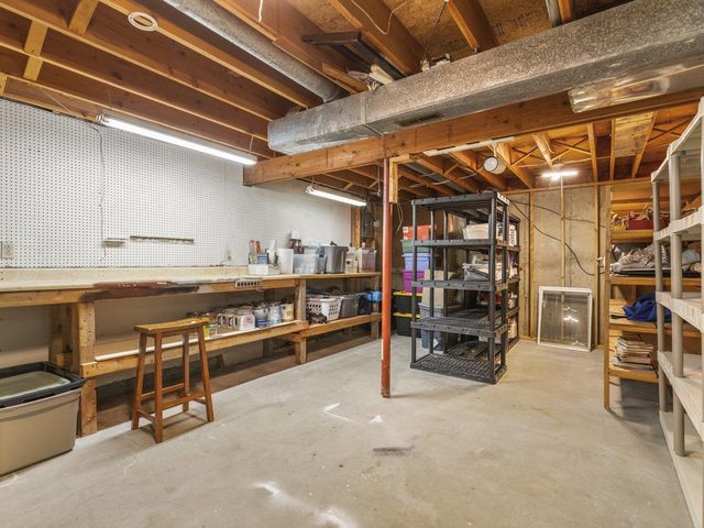 1816 Post Road, Beloit, WI 53511