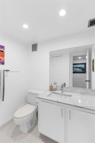 16251 Golf Club Road 311, Weston, FL 33326