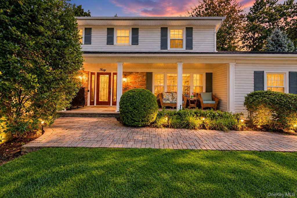 30 Damin Circle, Saint James, NY 11780 — exterior