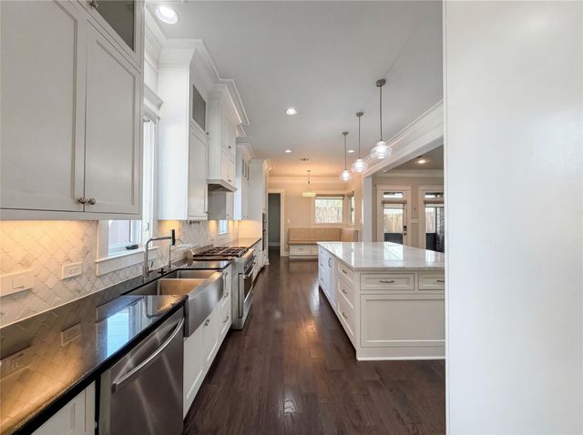 3910 Childress Street, Houston, TX 77005