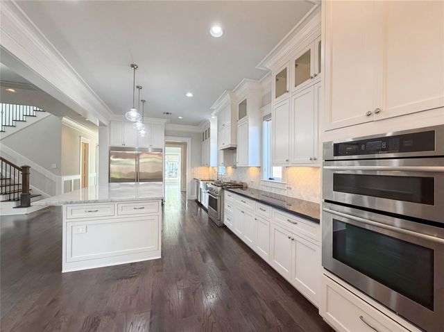 3910 Childress Street, Houston, TX 77005