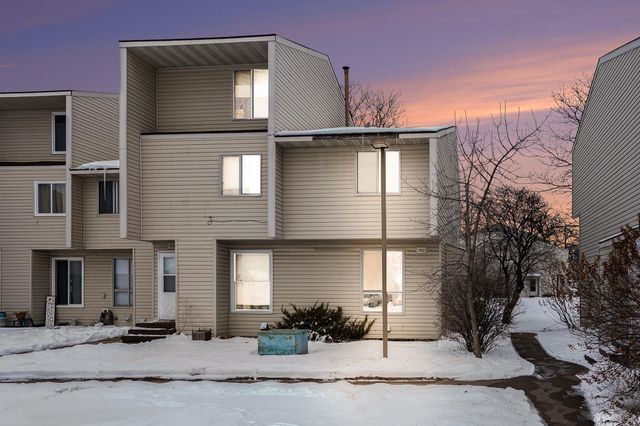 7922 Yates Avenue N, Brooklyn Park, MN 55443