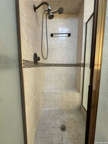 9122 Big Bethel, San Antonio, TX 78240