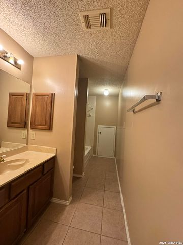 9122 Big Bethel, San Antonio, TX 78240