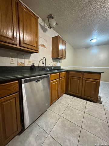 9122 Big Bethel, San Antonio, TX 78240