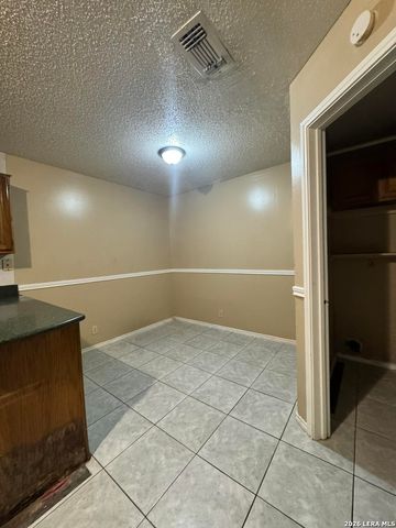 9122 Big Bethel, San Antonio, TX 78240