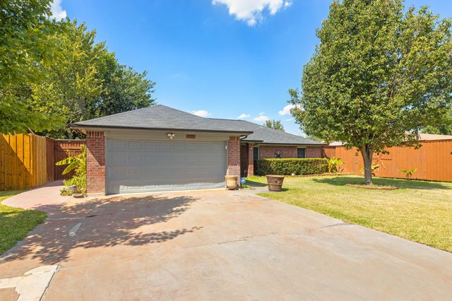 2505 Cloverdale Street, Arlington, TX 76010