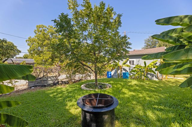 2505 Cloverdale Street, Arlington, TX 76010