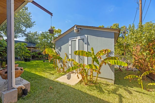 2505 Cloverdale Street, Arlington, TX 76010