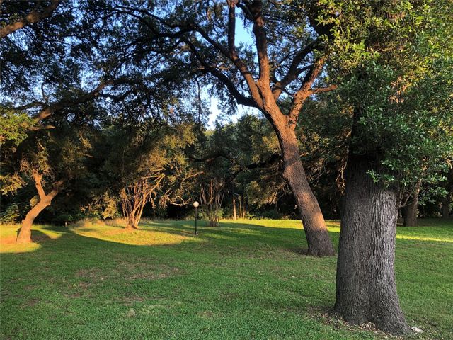 1601 Faro DR 1704, Austin, TX 78741
