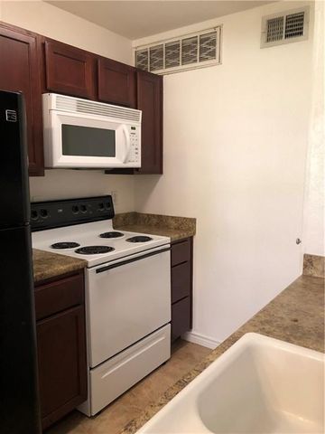 1601 Faro DR 1704, Austin, TX 78741