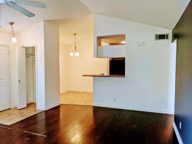 1601 Faro DR 1704, Austin, TX 78741