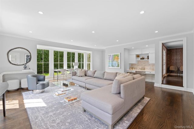 12 Vernon Road, Scarsdale, NY 10583