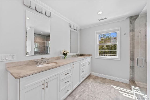 12 Vernon Road, Scarsdale, NY 10583