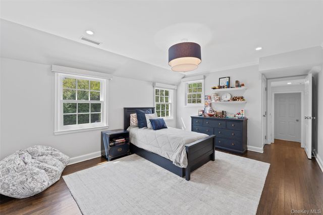 12 Vernon Road, Scarsdale, NY 10583