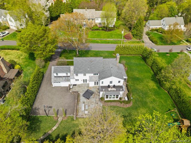 12 Vernon Road, Scarsdale, NY 10583