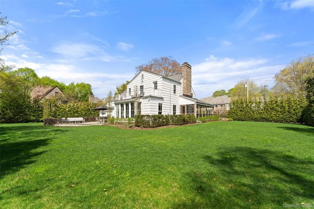 12 Vernon Road, Scarsdale, NY 10583