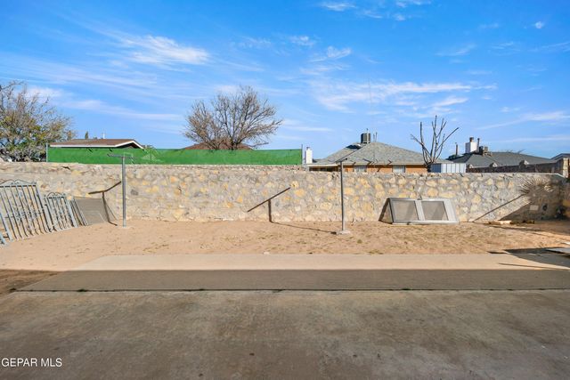 1562 DIEGO RIVERA Drive, El Paso, TX 79936