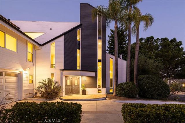 25901 Nellie Gail, Laguna Hills, CA 92653