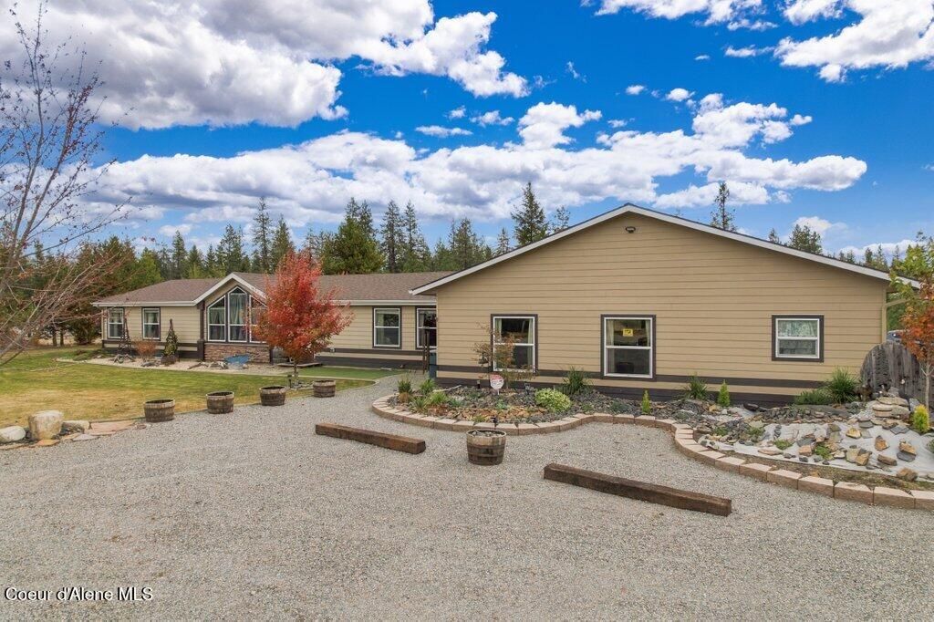 5056 W Van Buren St, Spirit Lake, ID 83869 photo 2