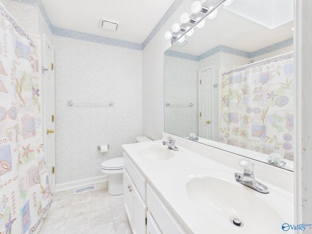 564 Farmingdale Road SE, Huntsville, AL 35803