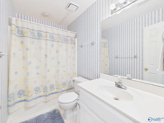 564 Farmingdale Road SE, Huntsville, AL 35803