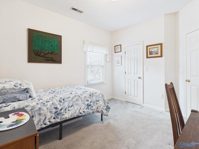 564 Farmingdale Road SE, Huntsville, AL 35803