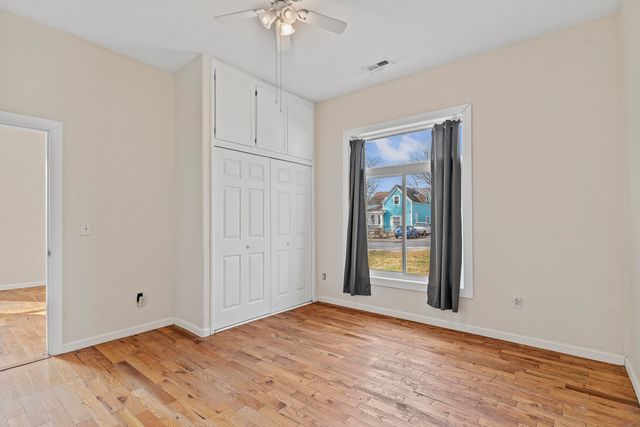 1512 N Missouri Avenue N, Springfield, MO 65803