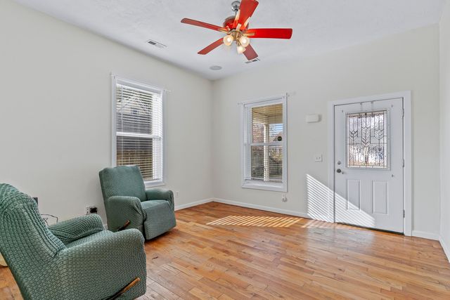 1512 N Missouri Avenue N, Springfield, MO 65803