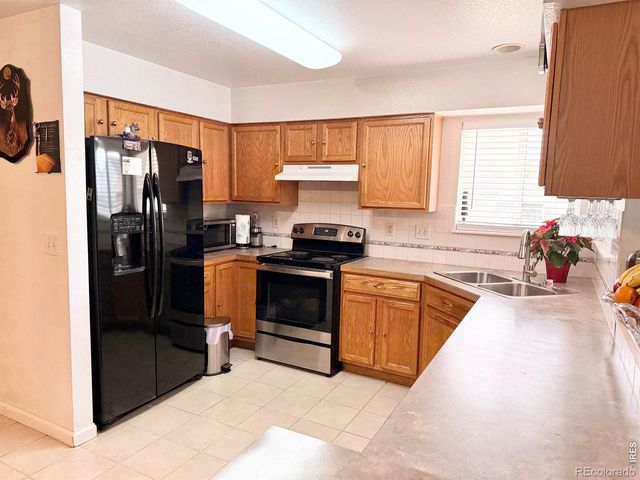 1720 32nd Street 23, Evans, CO 80620