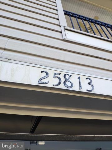 25813 MEWS TER, Chantilly, VA 20152