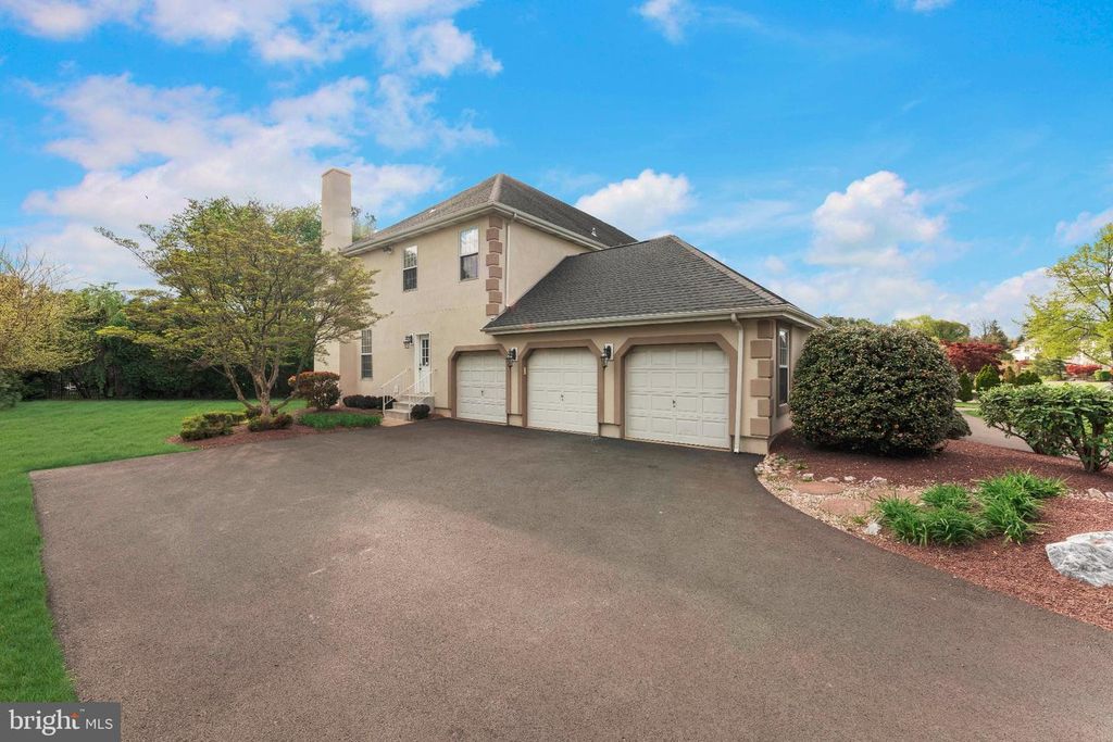 672 KORISA DR, Huntingdon Valley, PA 19006 — photo 3