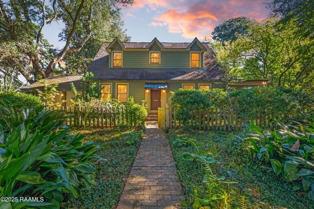 1218 Myrtle Place, Lafayette, LA 70506