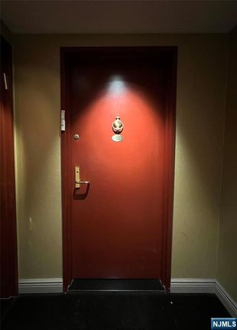 900 Palisade Avenue 3H, Fort Lee, NJ 07024