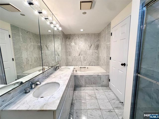 900 Palisade Avenue 3H, Fort Lee, NJ 07024